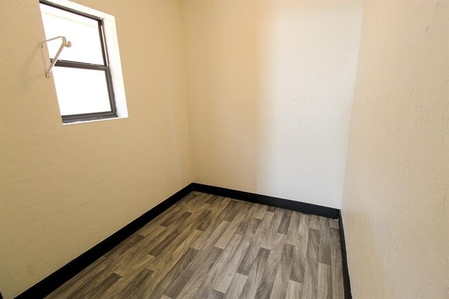 Building Photo - 8102 N U.S. Hwy 183