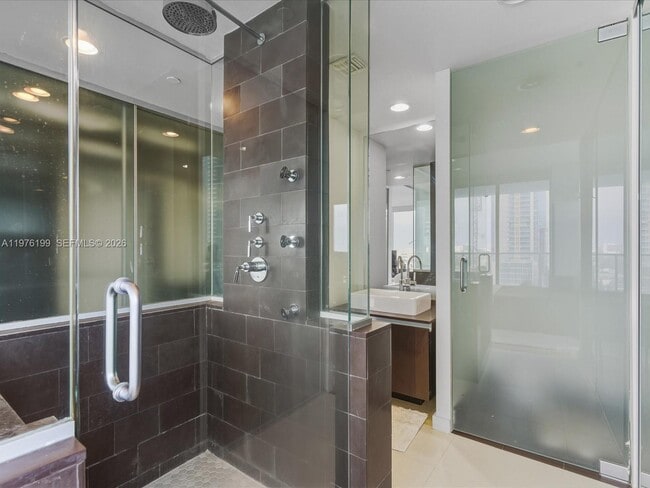 Building Photo - 1040 Biscayne Blvd