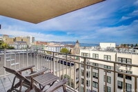 Building Photo - San Francisco Living at Its Finest 1BR/1BA w/ Parking & In-Unit Laundry