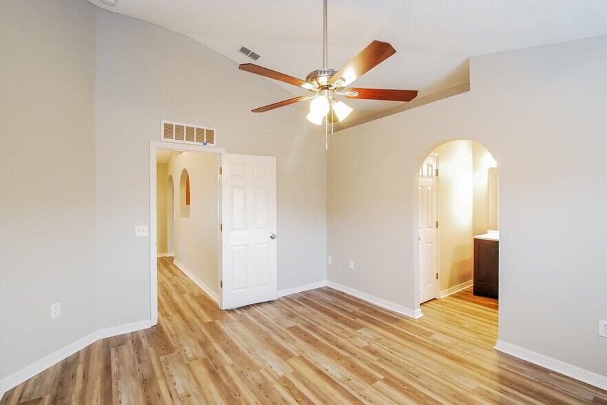 Building Photo - 1818 Jake Ln