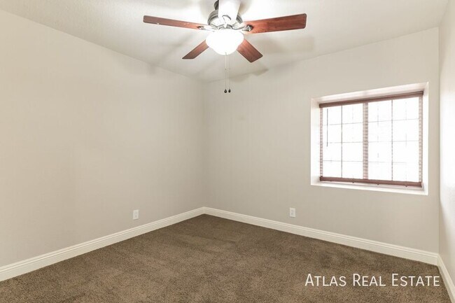 Building Photo - 5020 Chambliss Dr