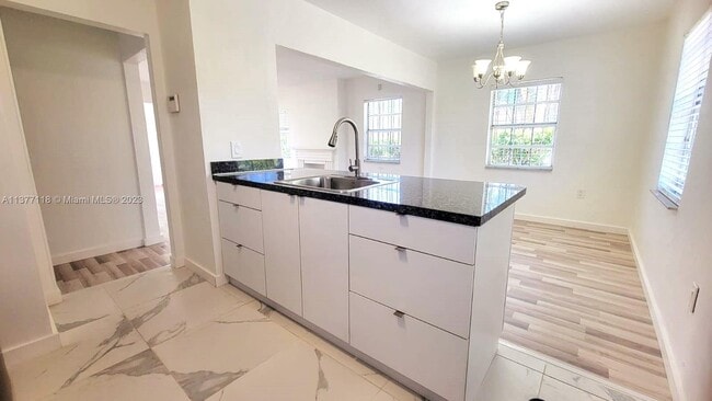 Building Photo - 241 Ponce de Leon Blvd