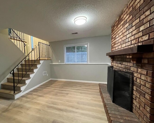 Building Photo - 5980 Covington Terrace