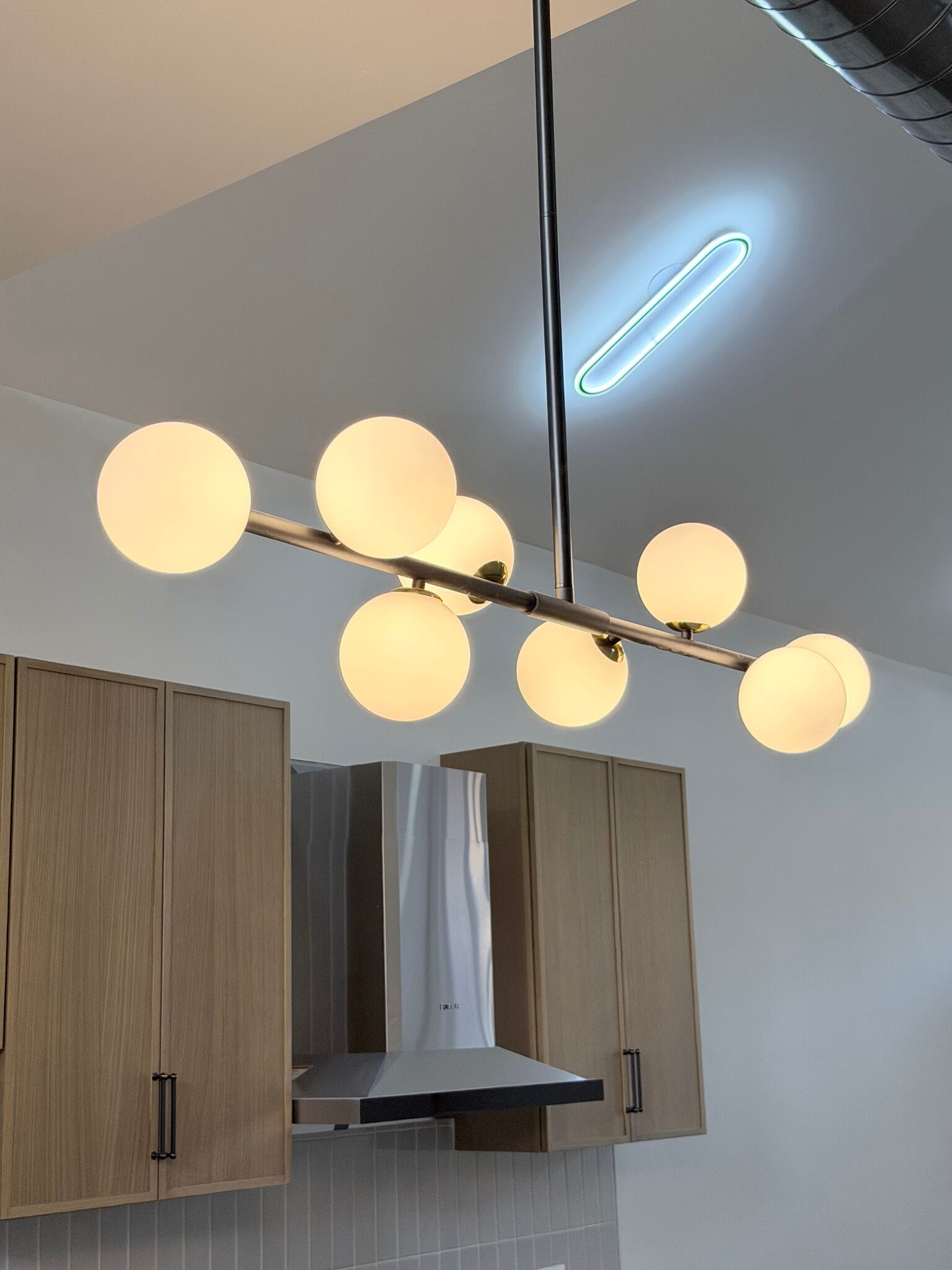 Building Photo - 1806 S Jefferson St