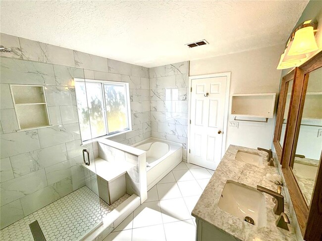 Building Photo - 10812 Tilston Point