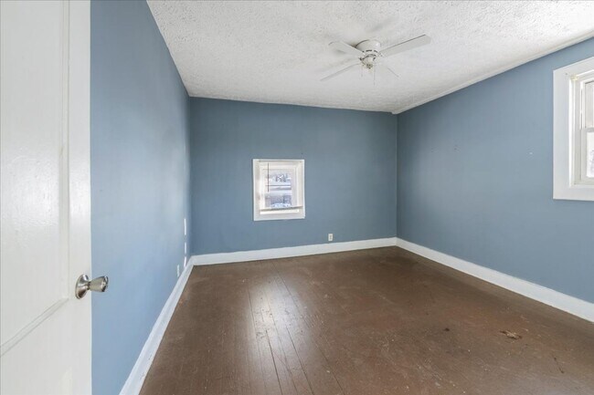 Building Photo - 1752-1752 N Rural St