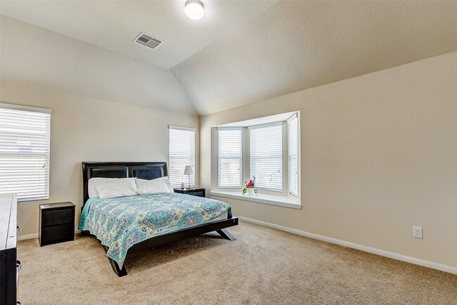 Building Photo - 21219 Fox Hillside Way