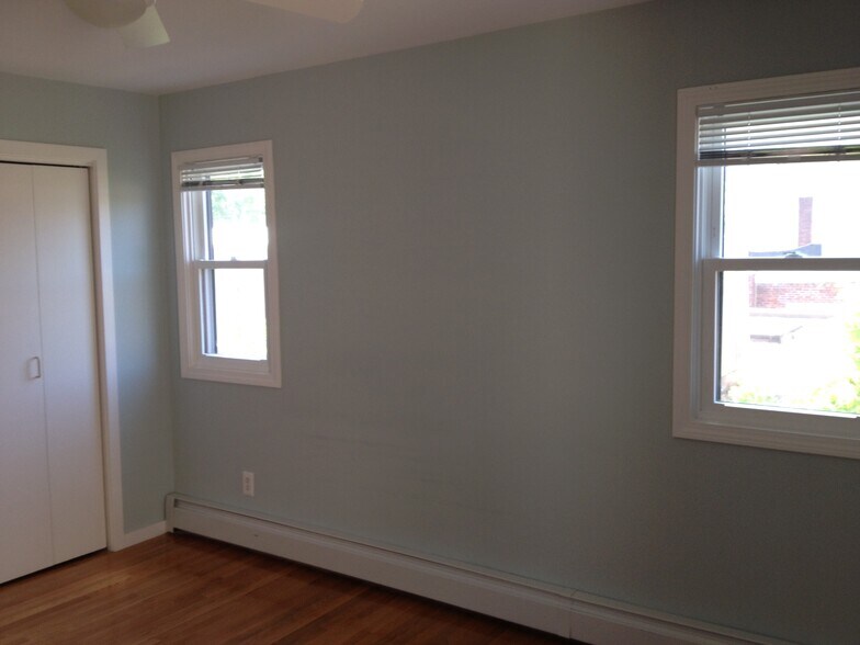 Master Bedroom - 212 Charles St