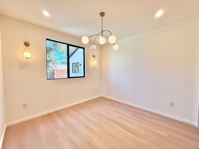 Building Photo - 17852 Saticoy St