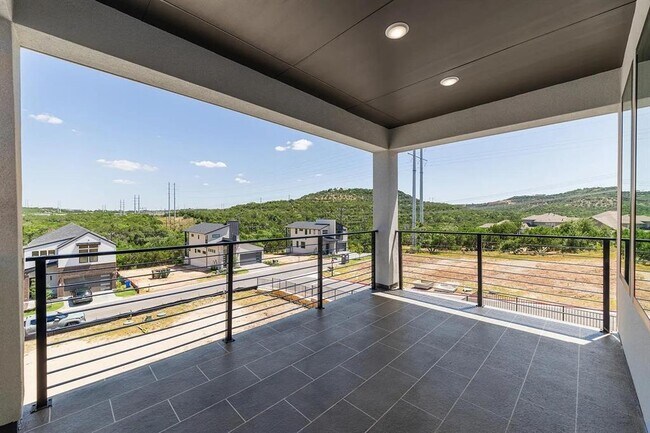 Building Photo - 110 Pennybacker Ln