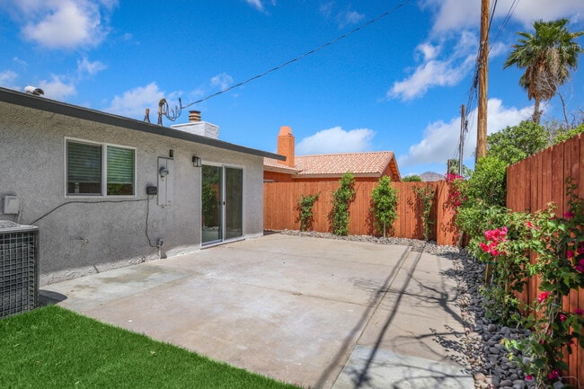 Building Photo - 53110 Avenida Ramirez