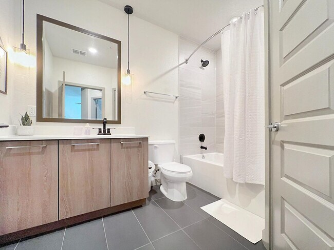 Building Photo - 7616 Courtney Campbell Trail