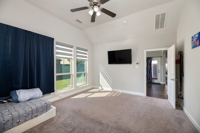 Building Photo - 1104 Knoll St