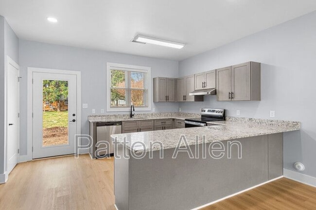 Building Photo - 21 Catawba Valley Ct