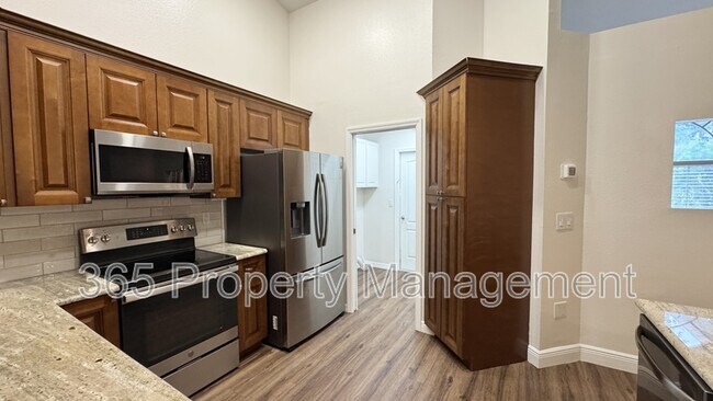 Building Photo - 616 Erin Way