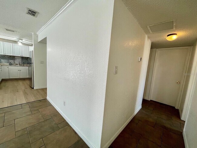 Building Photo - 2625 FL-590