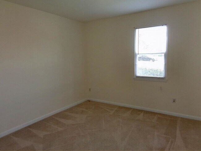 Building Photo - Ocean View