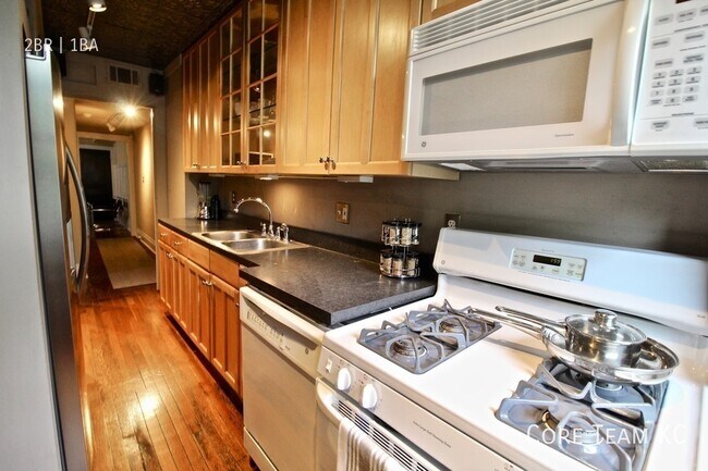 Building Photo - 3818 Walnut St