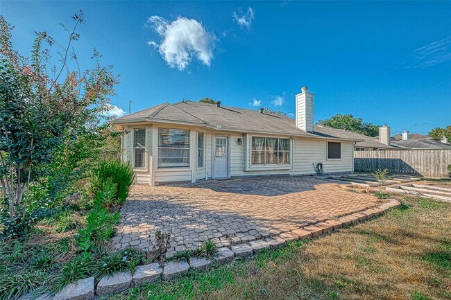 Building Photo - 14410 Cypress Meadow Dr