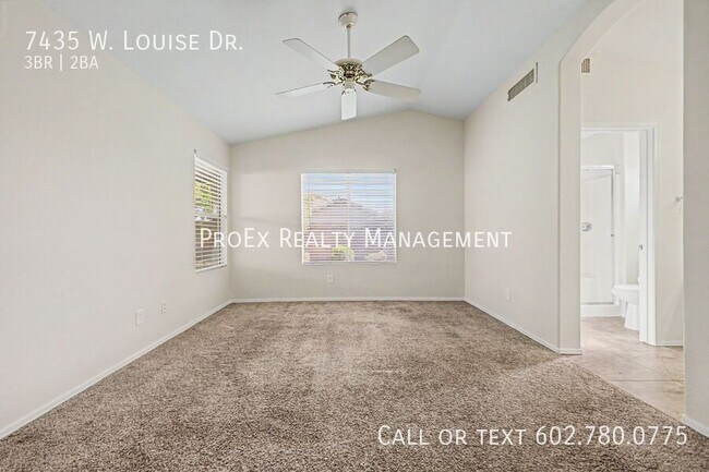 Building Photo - 7435 W Louise Dr