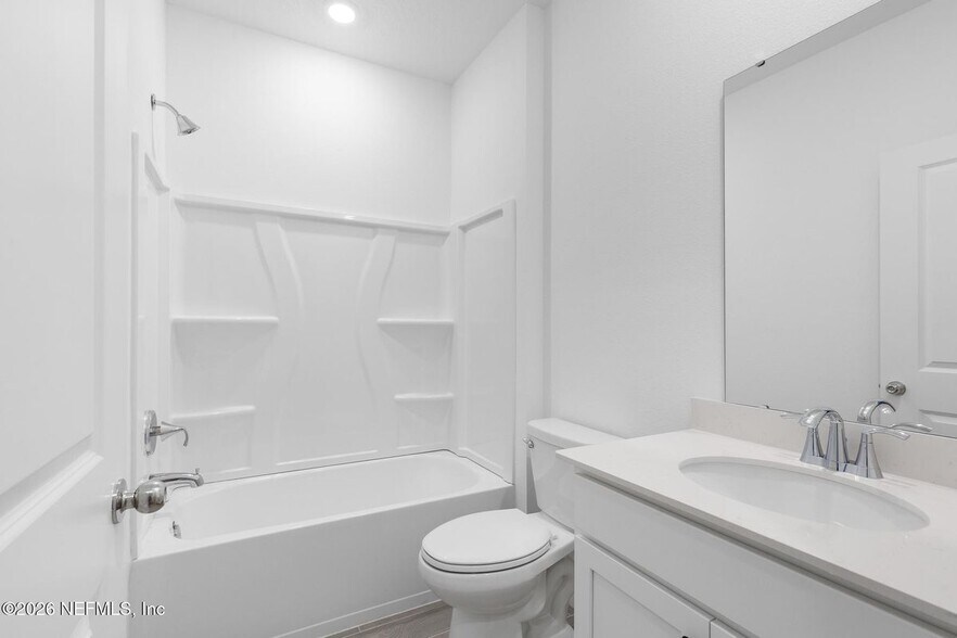 Building Photo - 28 Disston Cv