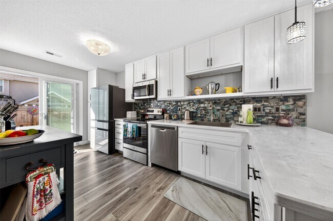 Building Photo - 1321 Forest Creek Dr.