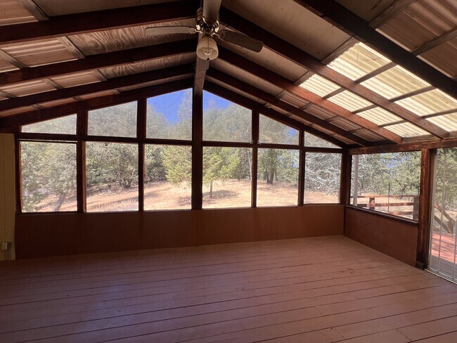 Building Photo - 17093 Cobblestone Ln