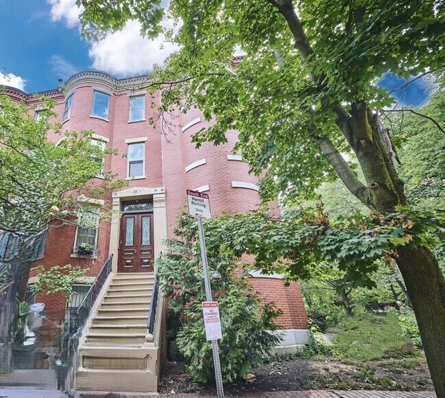 Primary Photo - 34 Yarmouth St