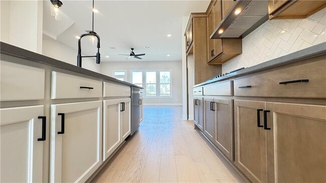 Building Photo - 2694 Evers Dr NE