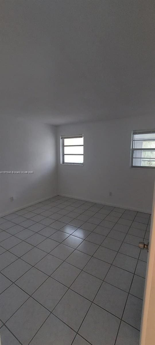 Building Photo - 3033 NW 43rd Ave