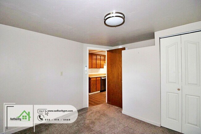 Building Photo - 9021 Placer Rd