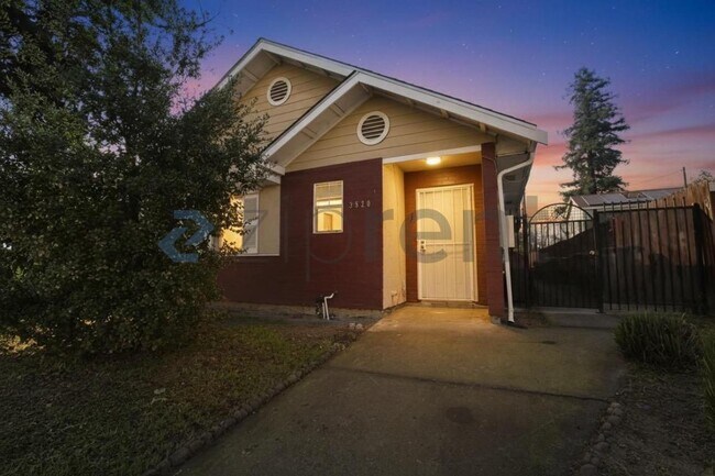 Building Photo - 3520 Y St