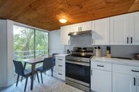 Building Photo - 1902 David St