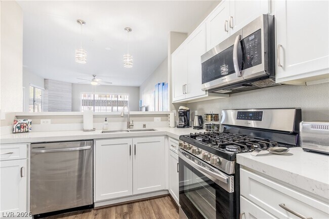 Building Photo - 7189 S Durango Dr