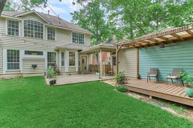 Building Photo - 46 Pinepath Pl