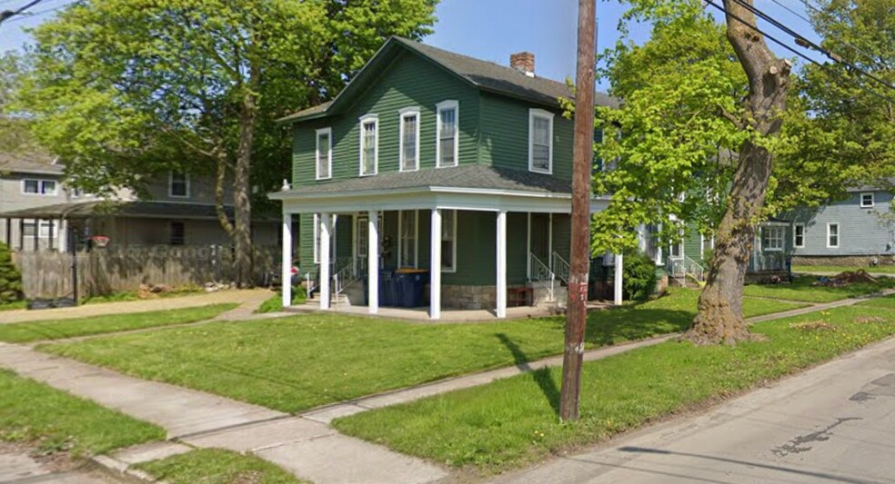 Building Photo - 131 Caledonia St