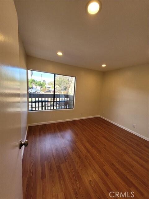 Building Photo - 4110 Elm Ave