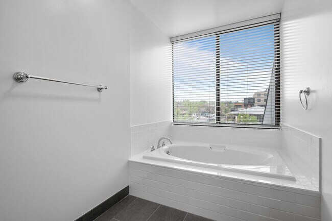 Building Photo - Central Cheery Creek Two Bed, Two Bath for rent.  Location, Location , Location