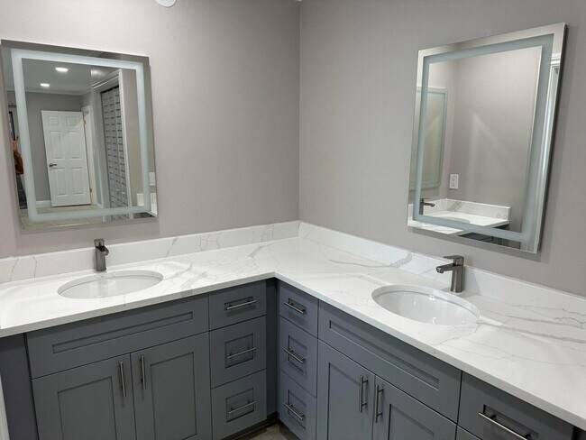 Building Photo - 1925 Shower Tree Way