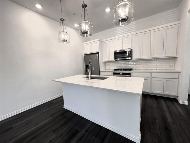 Building Photo - 1070 Old Rosebud Dr