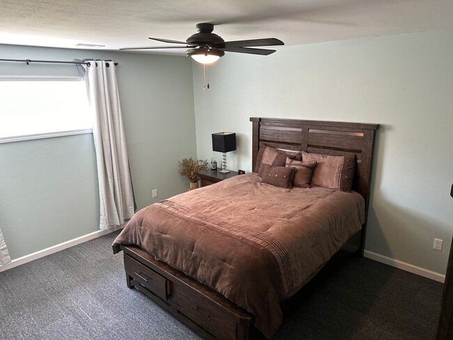 Building Photo - Available June 1st! Beautiful 4-Bedroom, 2...