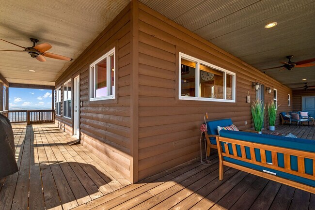 Building Photo - 11 NC 8720