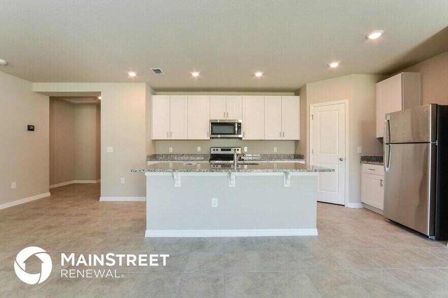 Building Photo - 1070 Oak Vly Dr