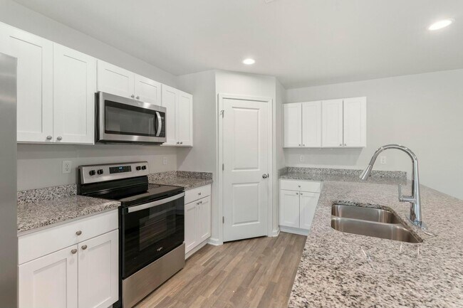 Building Photo - 610 Riverwalk Cir