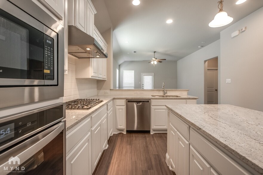 Building Photo - 101 Knight of Realm Blvd