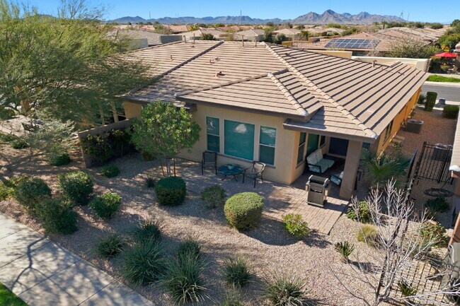 Building Photo - 35989 N Kennedia Ln