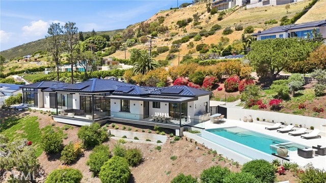 Building Photo - 5520 Horizon Dr