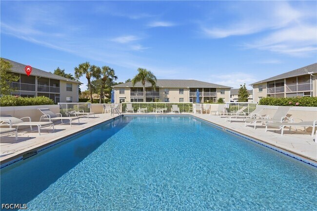 Building Photo - 600 Squire Cir