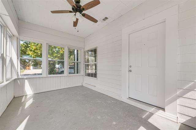 Building Photo - 4410 Commerce St