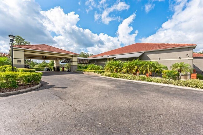 Building Photo - 13941 Clubhouse Dr